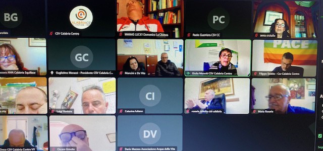 Politiche giovanili, il CSV “Calabria Centro” mette a disposizione 140 posti di Servizio civile per giovani tra i 18 e i 28 anni