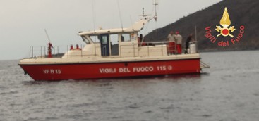 Eruzione Stromboli, personale vigilfuoco della Calabria è stato inviato sull'isola per prestare soccorso.