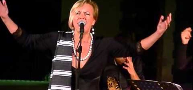 Va in scena a Potenza il “caso Riace” con un concerto della cantastorie Francesca Prestia 