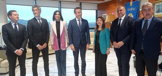 Giunta Regione, si accelera per abbattere 400 edifici abusivi e ok nuova legge Protezione civile