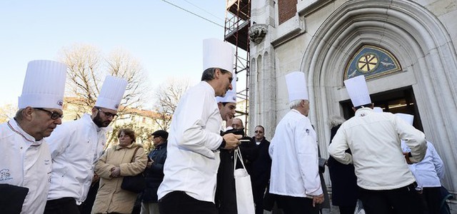 Tutto il mondo della cucina ai funerali di Marchesi
