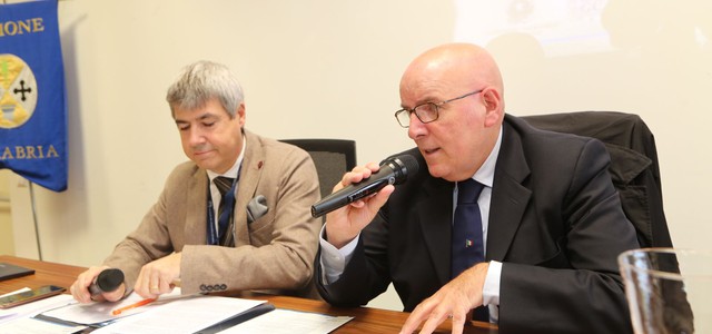 Oliverio al convegno sull’acqua