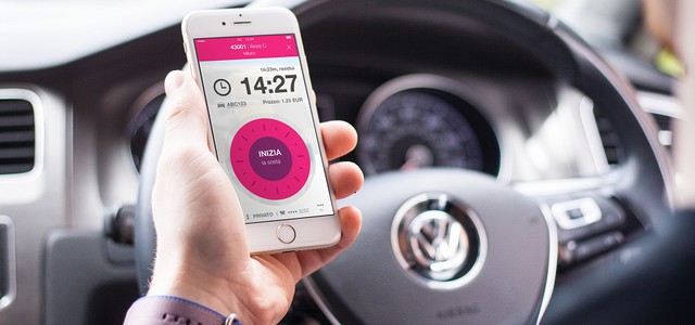 EasyPark arriva a Roccella Ionica: ora la sosta si paga anche con l’app