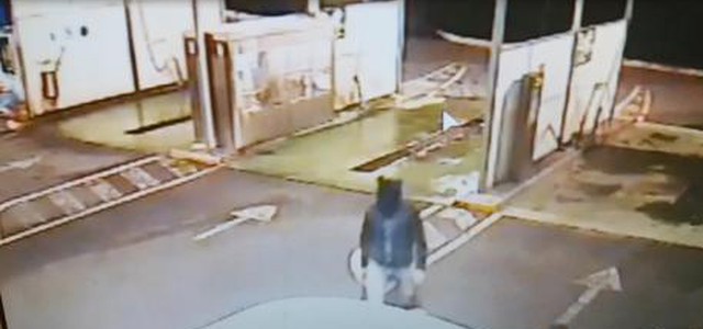 Mascherato da topo tentò rapina, preso