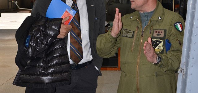 Viscomi in visita al 2° Reggimento dell’ Aviazione dell’Esercito “Sirio” di stanza a Lamezia