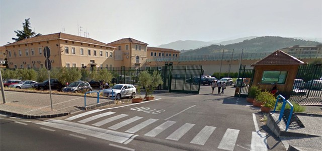 Agente aggredito in carcere a Cosenza da detenuti, la solidarietà dei Radicali