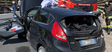 Incidente sulla SS106 poco prima dello svincolo Soverato Sud/ Satriano. (FOTO)