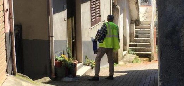 A Santo Stefano d'Aspromonte colombe e mascherine in regalo alle famiglie