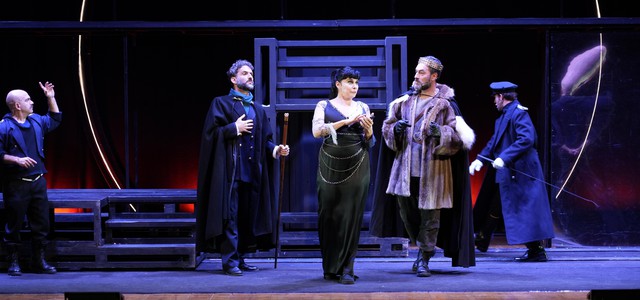 AMA Calabria, a Lamezia Terme trionfa un moderno ‘Hamlet’