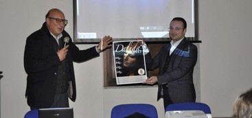 SERRASTRETTA TRIBUTA LA SUA DALIDA
