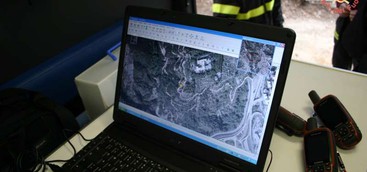 Si perde nel bosco, 48enne trovato dai vigili del fuoco