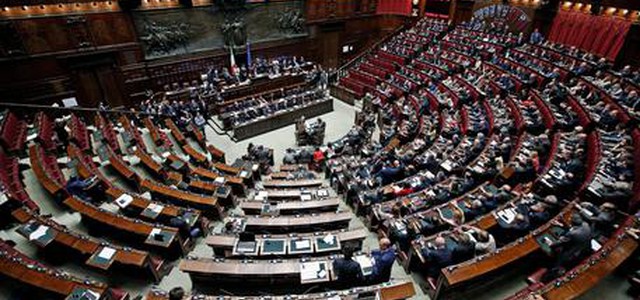 Legge elettorale: prove di dialogo con M5s-Pd. Di Maio apre, Martina: 'Se son rose fioriranno"