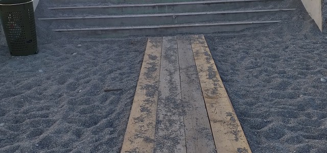 ACCESSO AL MARE PER I DISABILI- RICCIO: ENNESIMO PASTROCCHIO DEI LAVORI PUBBLICI COMUNALI"