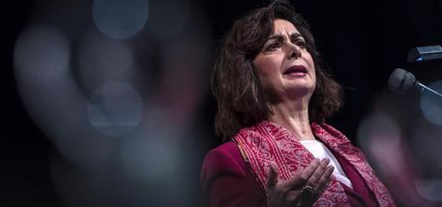 Foto Boldrini sgozzata pubblicata su Facebook