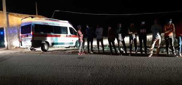 Migranti: veliero si arena in spiaggia vicino a Crotone