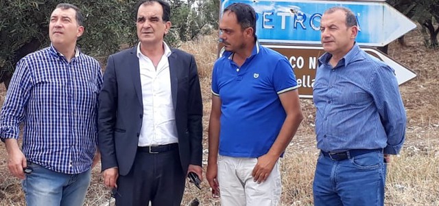 Procedono i lavori di completamento del tratto funzionale della Sersale-Cropani 