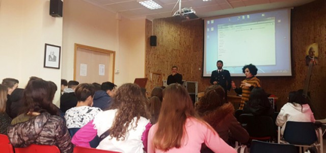Primo incontro del progetto bull'emozioni di "Universo Minori" 