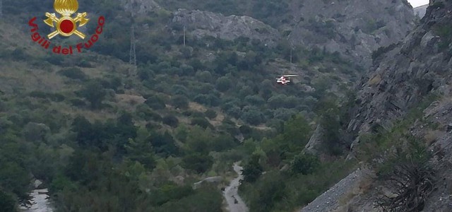 La piena del torrente travolge gli escursionisti, 11 morti (VIDEO)