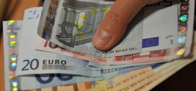 Istat, Italia meno indebitata. Deficit-Pil 2016 confermato al 2,4%