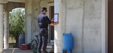 Sequestrato fabbricato abusivo nel Crotonese (FOTO)