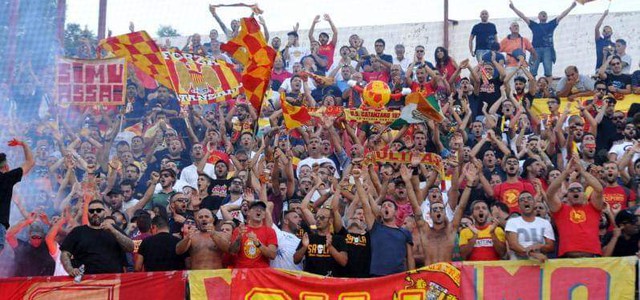 Tifosi del Catanzaro assolti dal Daspo di gruppo. Uno degli avvocati dei sostenitori delle aquile spiega tutta la vicenda