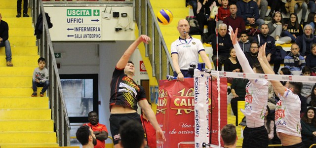La Tonno Callipo rimonta Sora al tie-break e vola ai quarti di finale
