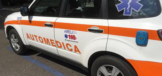 Scontro tra due auto, morto operatore del 118