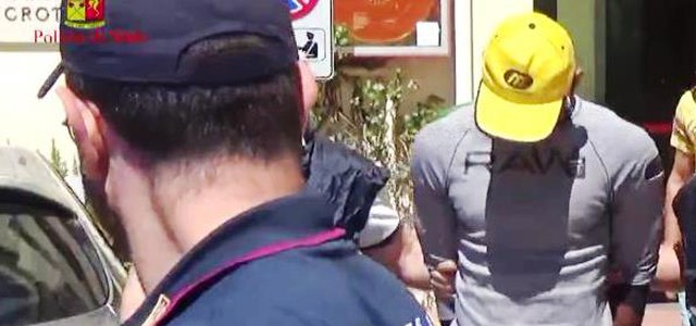 Catturato ad Isola il feroce Rambo: torture e sevizie ai migranti