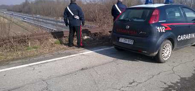 Bambini tiravano sassi da cavalcavia sull'autostrada A5 Torino-Aosta