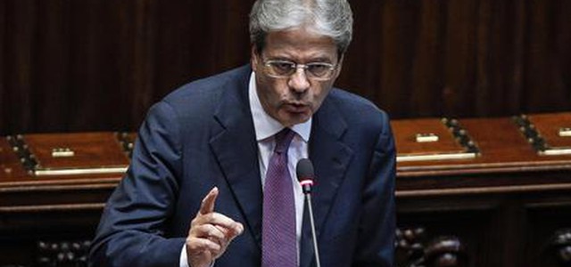Stop di Gentiloni allo Ius soli, ma impegno per ok in autunno
