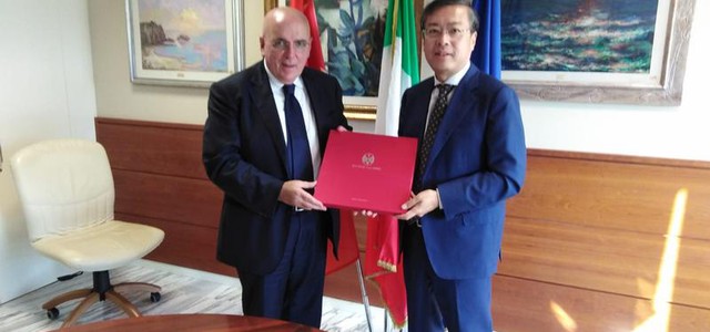 Oliverio ha incontrato il ministro consigliere cinese Li Bin
