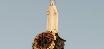 Omaggio floreale alla Madonna Immacolata a Mileto