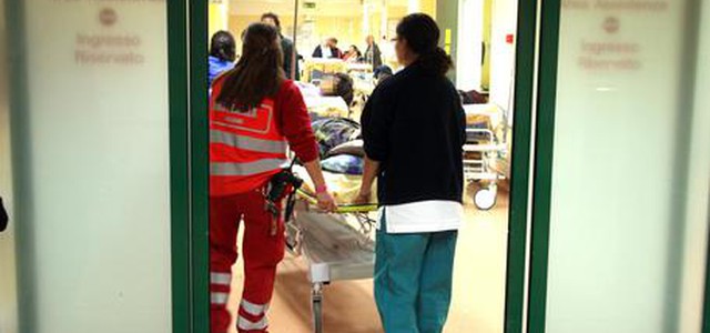 Partorisce e nasconde neonato in freezer