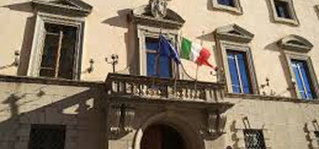 DAL 12 DICEMBRE AL 7 GENNAIO DIVIETO DI STAZIONAMENTO AI GIARDINI DI SAN LEONARDO E NELLE AREE DI LIDO LUOGHI DI RITROVO DEI GIOVANI