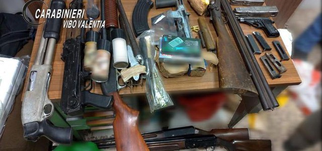 'Ndrangheta, scoperto immobile con rito di appartenenza e armi: un arresto