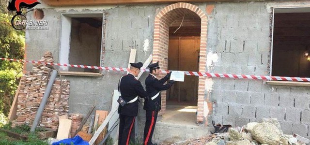 Reggio Calabria, deferite 12 persone per abusivismo edilizio