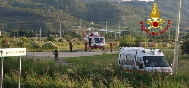 Colto da malore nel Catanzarese, soccorso da elicottero dei VVF (VIDEO)