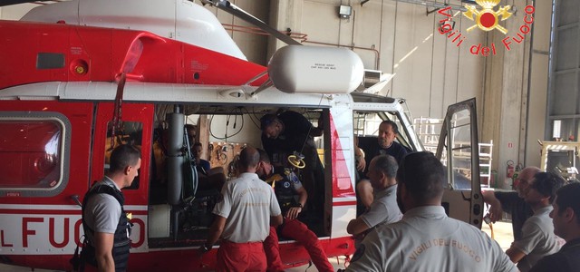 Retraining sulle manovre e tecniche di SAR  per i sommozzatori del Nucleo S.S. e A. di Reggio Calabria.