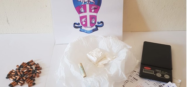 Droga e munizioni nella carrozzeria, arrestato 34enne