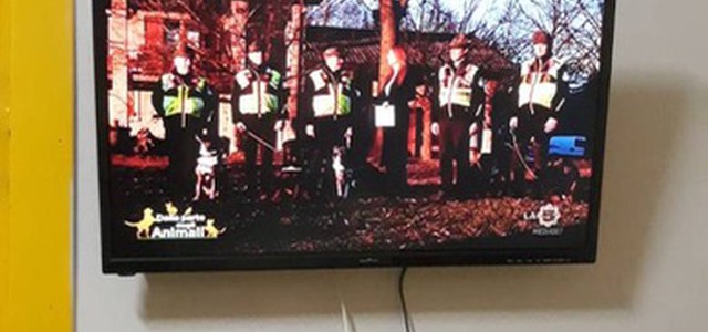 Grazie alla vendita del libro “L’invisibile mondo di Carlotta” della dottoressa Rita Tulelli all’Istituto Comprensivo “G. Bianco” di Sersale è stato possibile donare un televisore all’Istituto Penale