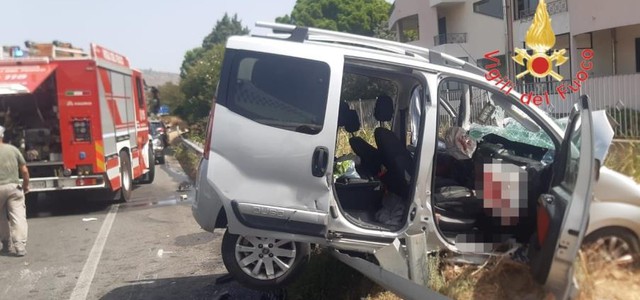 Montepaone, incidente stradale sulla SS106: elisoccorso sul posto