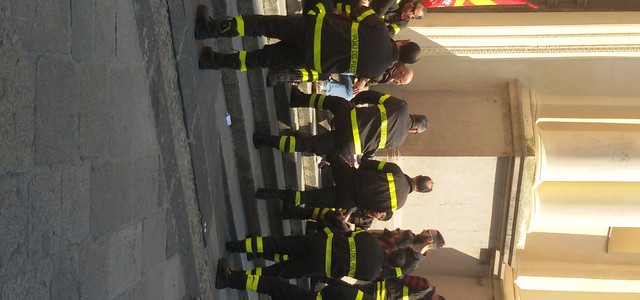 Usb Vigili del Fuoco, sit in di protesta davanti la Prefettura di Catanzaro (VIDEO)