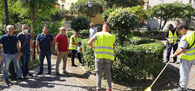 AL VIA IN VILLA MARGHERITA IL PERCORSO TIROCINI DELLA COMUNITA’ PER MINORI PER LA CURA DEL VERDE PUBBLICO