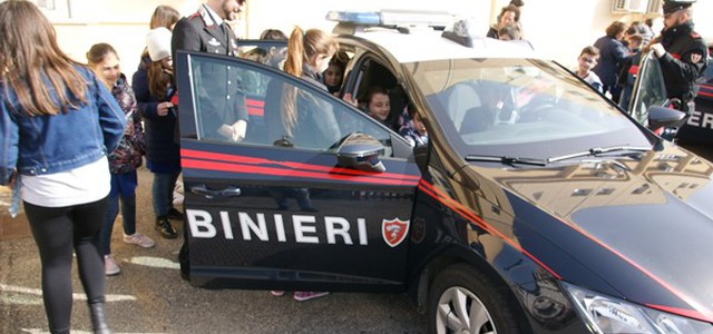 Incontri didattici presso le scuole pubbliche con l’Arma dei Carabinieri 