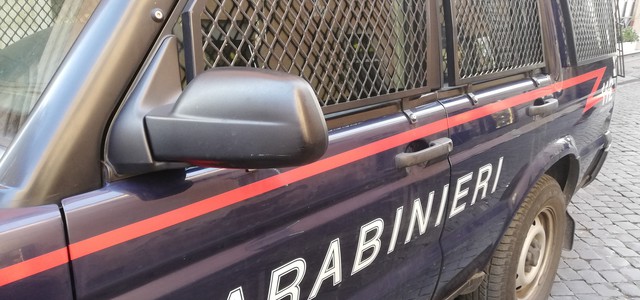 Rapina e sequestro di un commerciante, due arresti