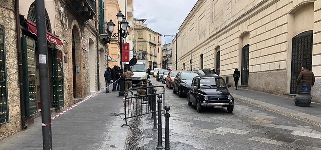 Le perplessità sull'arredo urbano continuano. Le associazioni di categoria chiedono un incontro al Comune