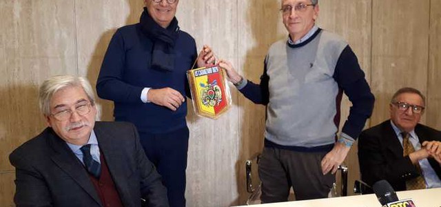 La leggenda del Catanzaro, 70 quadri d'autore nel libro di Sergio Dragone