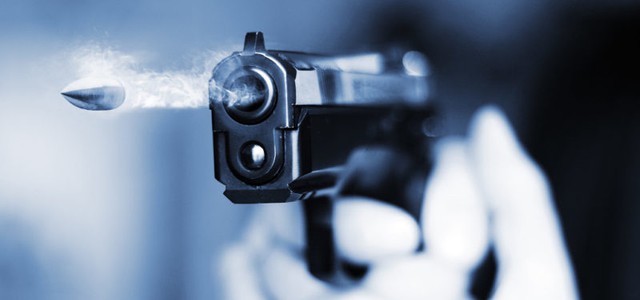 Spara dei colpi di pistola durante una lite, fermato 62enne