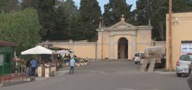 Catanzaro, da oggi chiusi anche i cimiteri.