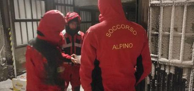 Slavina su un palazzo a Sestriere, non ci sono feriti. Evacuato il Villaggio Olimpico